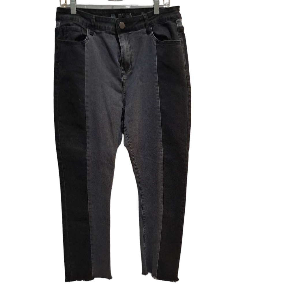Chic Denim Size 16 Harley Mid Rise Ankle Grazer, Stretch, Splice Black Denim